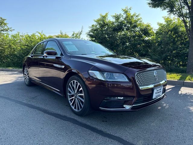 2017 Lincoln Continental Select FWD's photo