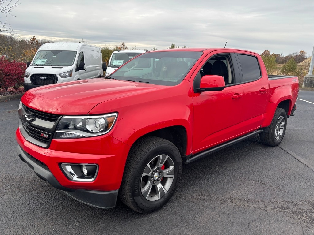 2018 Chevrolet Colorado Z71 photo 2