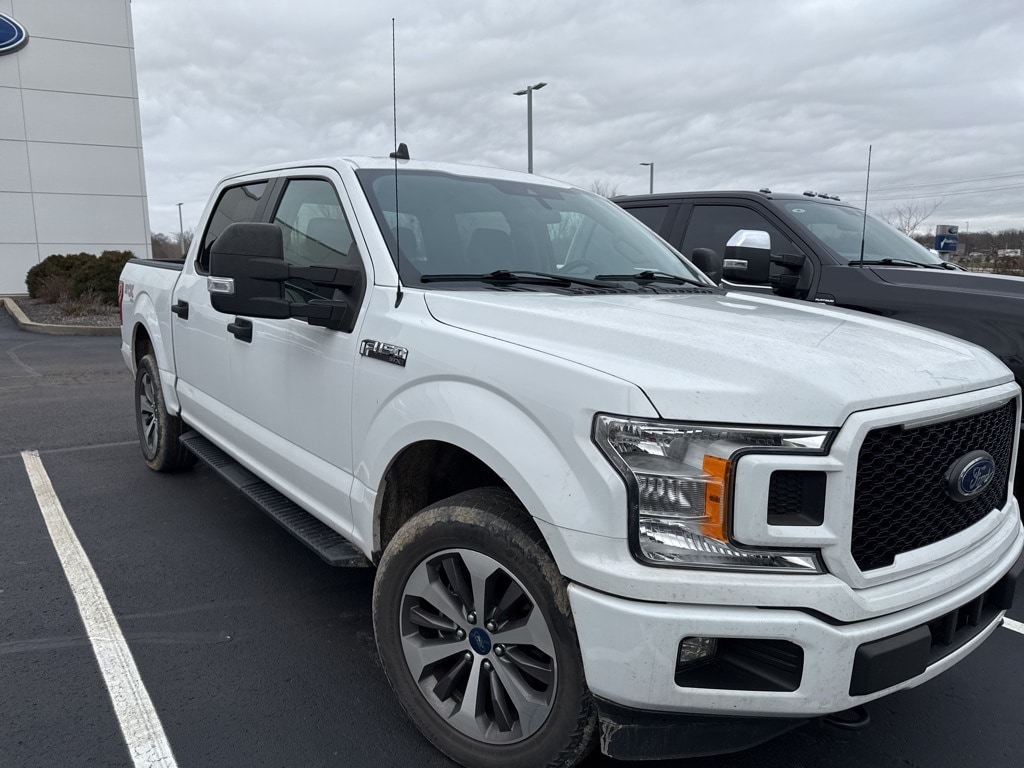 2020 Ford F-150 XL's photo