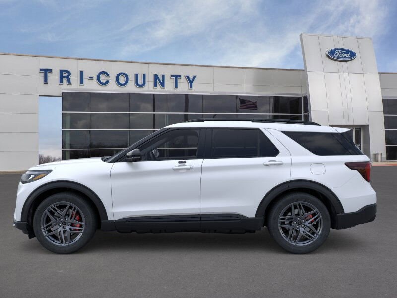 2026 Ford Explorer ST photo 3
