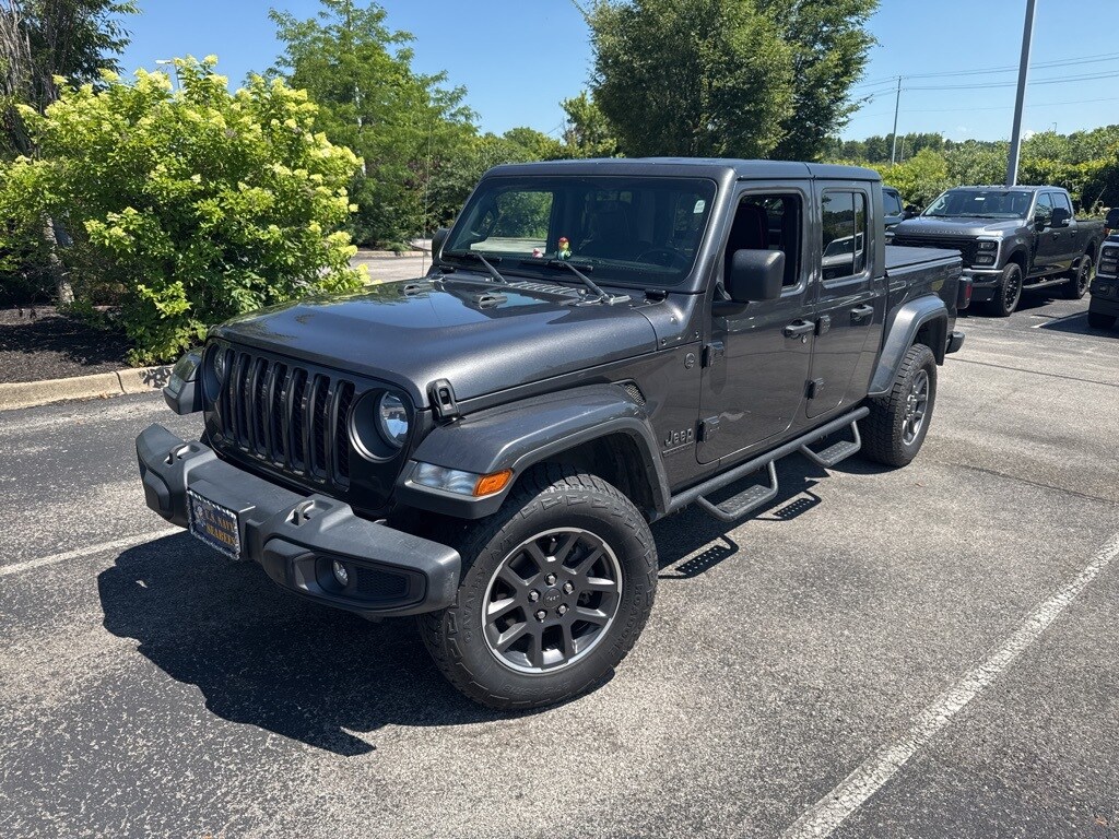 2021 Jeep Gladiator Sport photo 2