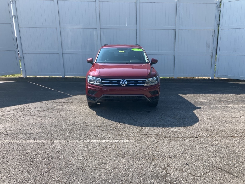 Used 2021 Volkswagen Tiguan SE with VIN 3VV2B7AX8MM008262 for sale in Buckner, KY