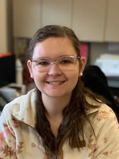 Staff member Jeannie Ross from ID_7e4c9b8bad2f