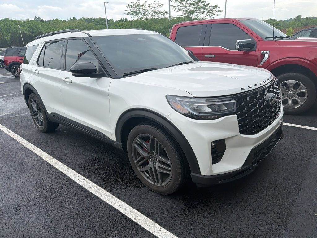 2025 Ford Explorer ST 4WD (PL535)'s photo