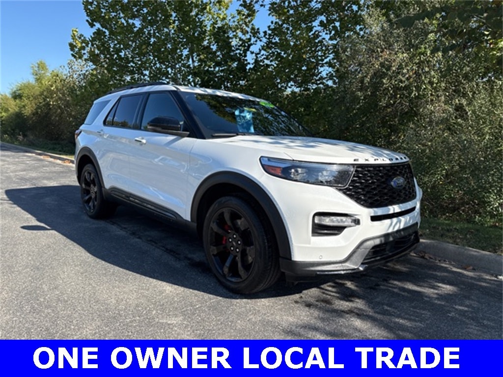 2023 Ford Explorer ST's photo