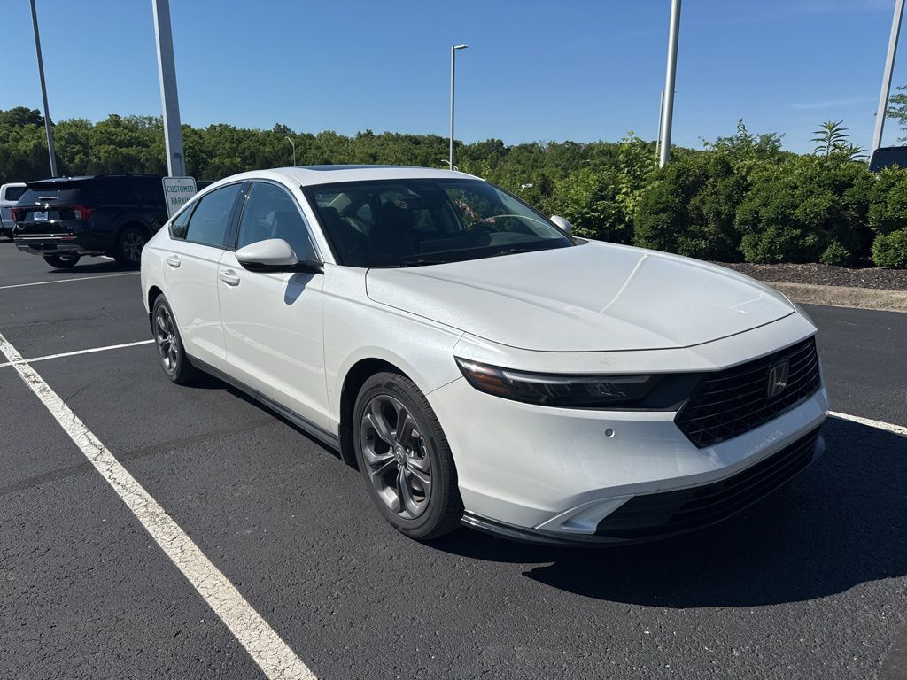 2023 Honda Accord Hybrid EX-L's photo