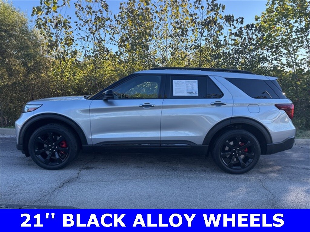 2020 Ford Explorer ST photo 4