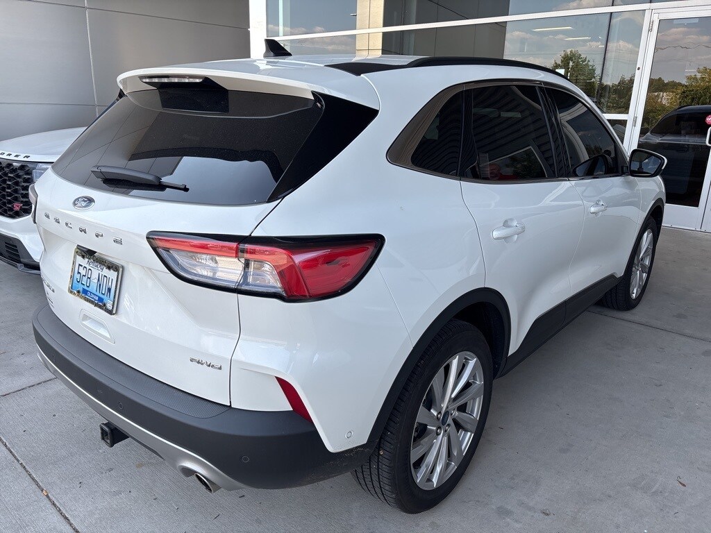 2022 Ford Escape Titanium Sport photo 4