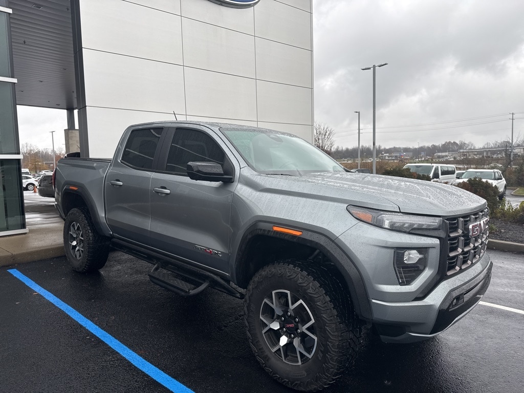 2024 GMC Canyon AT4X's photo