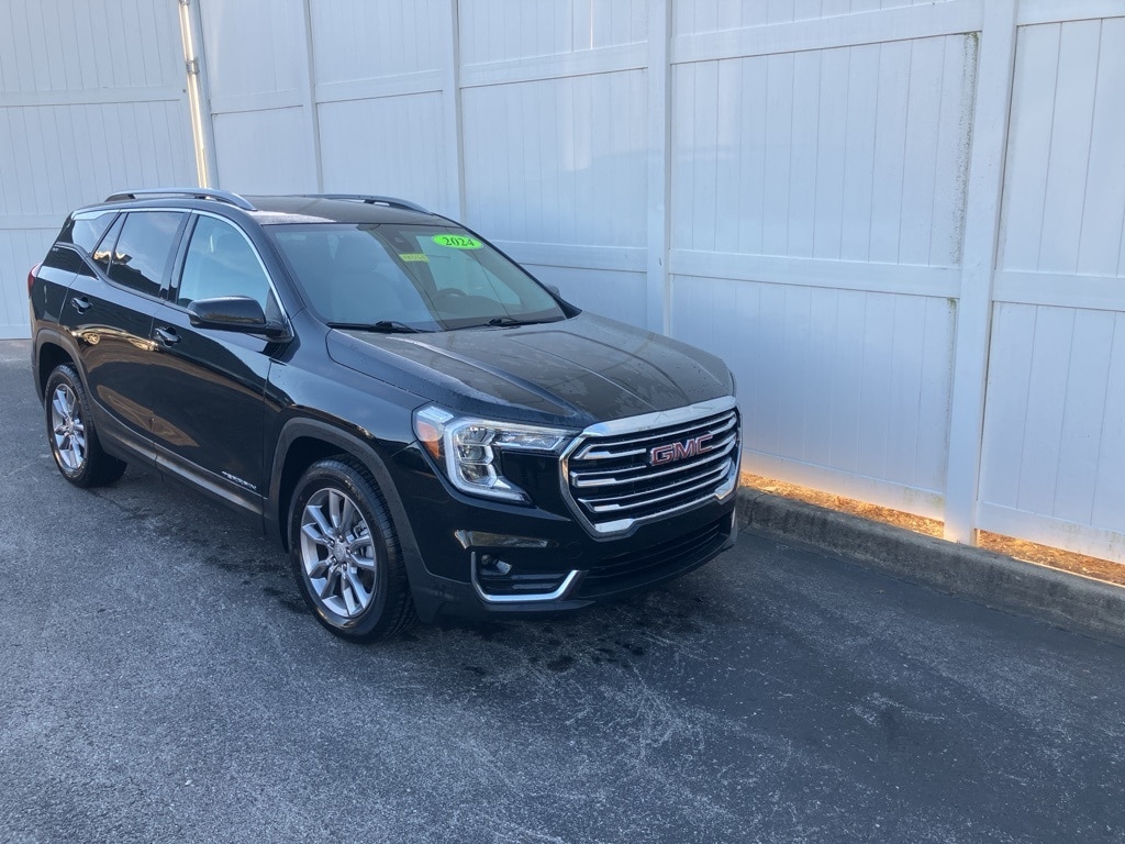 2024 GMC Terrain SLT's photo