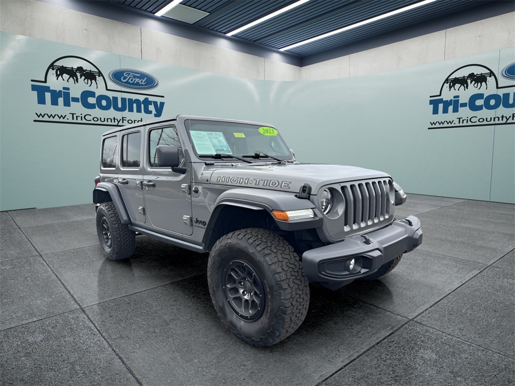 2023 Jeep Wrangler 4-Door High Tide's photo
