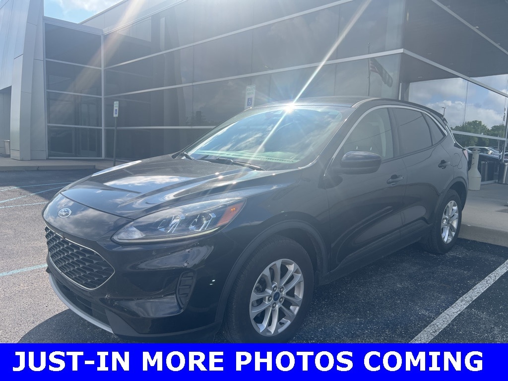 Certified 2020 Ford Escape SE with VIN 1FMCU9G69LUA51649 for sale in Buckner, KY