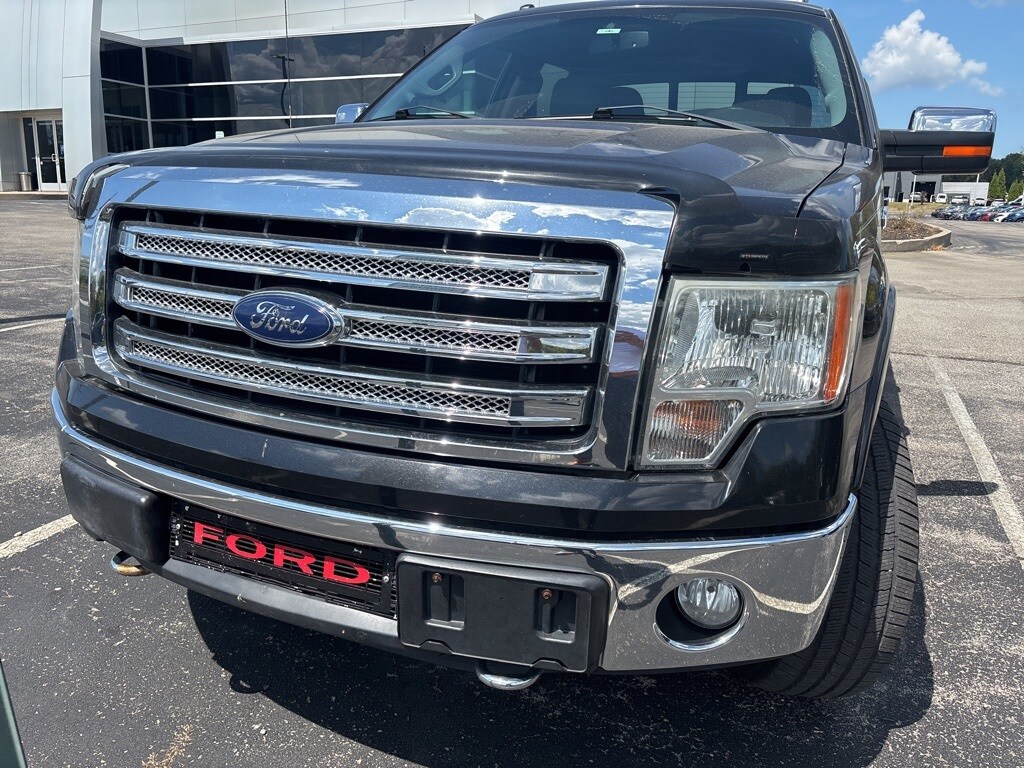 2013 Ford F-150 Lariat photo 2