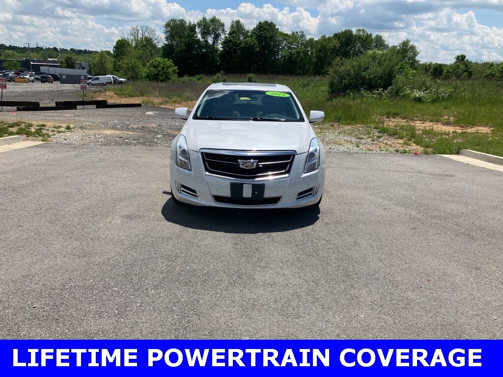 Used 2016 Cadillac XTS Luxury Collection with VIN 2G61M5S38G9194986 for sale in Buckner, KY
