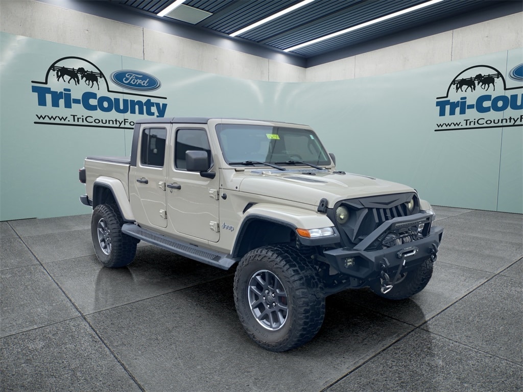2020 Jeep Gladiator Overland's photo