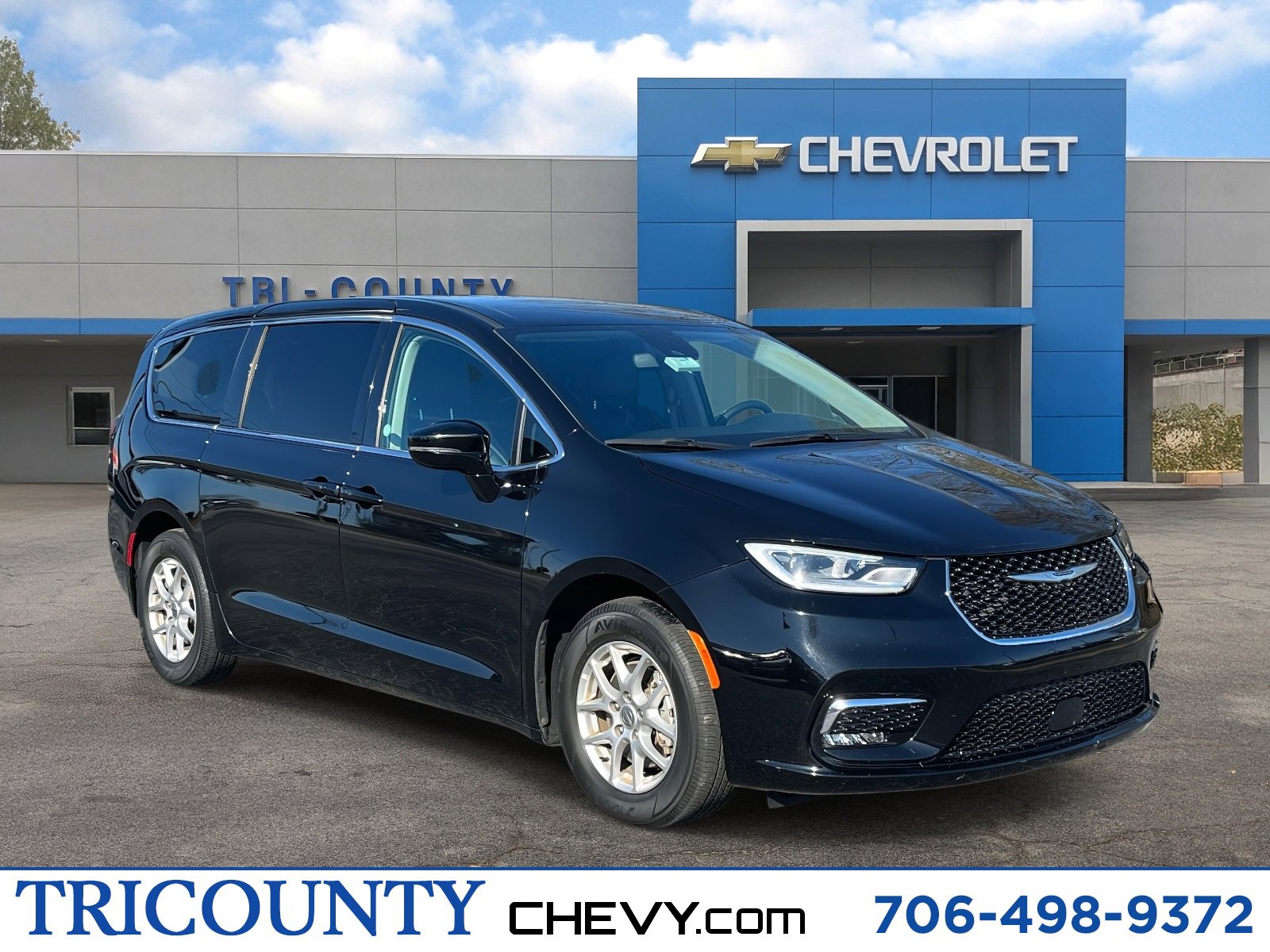 2024 Chrysler Pacifica Touring L's photo