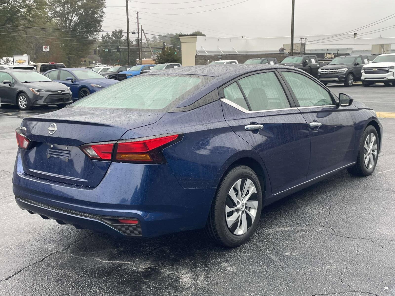 2023 Nissan Altima 2.5 S photo 2