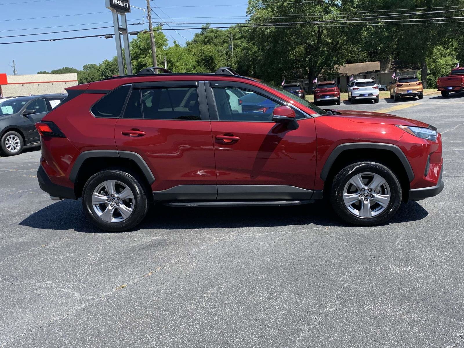 Used 2022 Toyota RAV4 XLE with VIN 2T3W1RFV7NW231821 for sale in Royston, GA