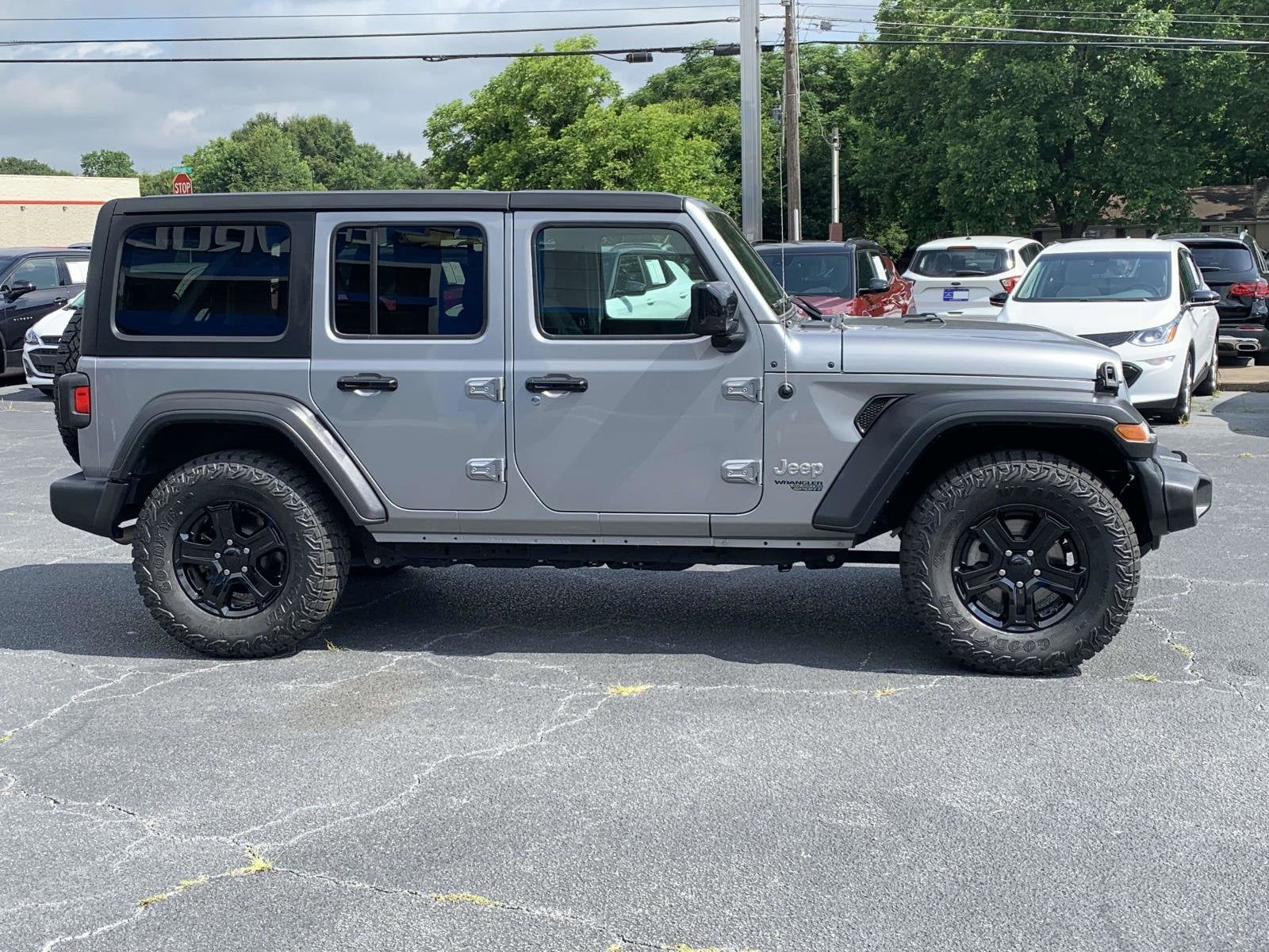 Used 2020 Jeep Wrangler Unlimited Sport S with VIN 1C4HJXDG0LW286868 for sale in Royston, GA