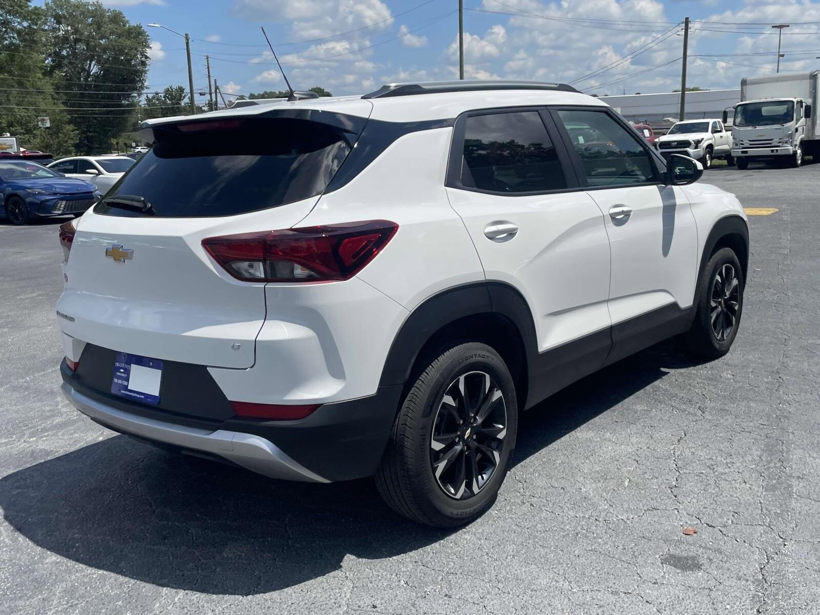 2023 Chevrolet Trailblazer LT photo 3