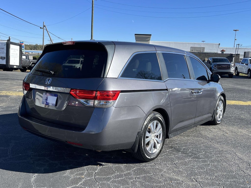 2017 Honda Odyssey EX photo 3