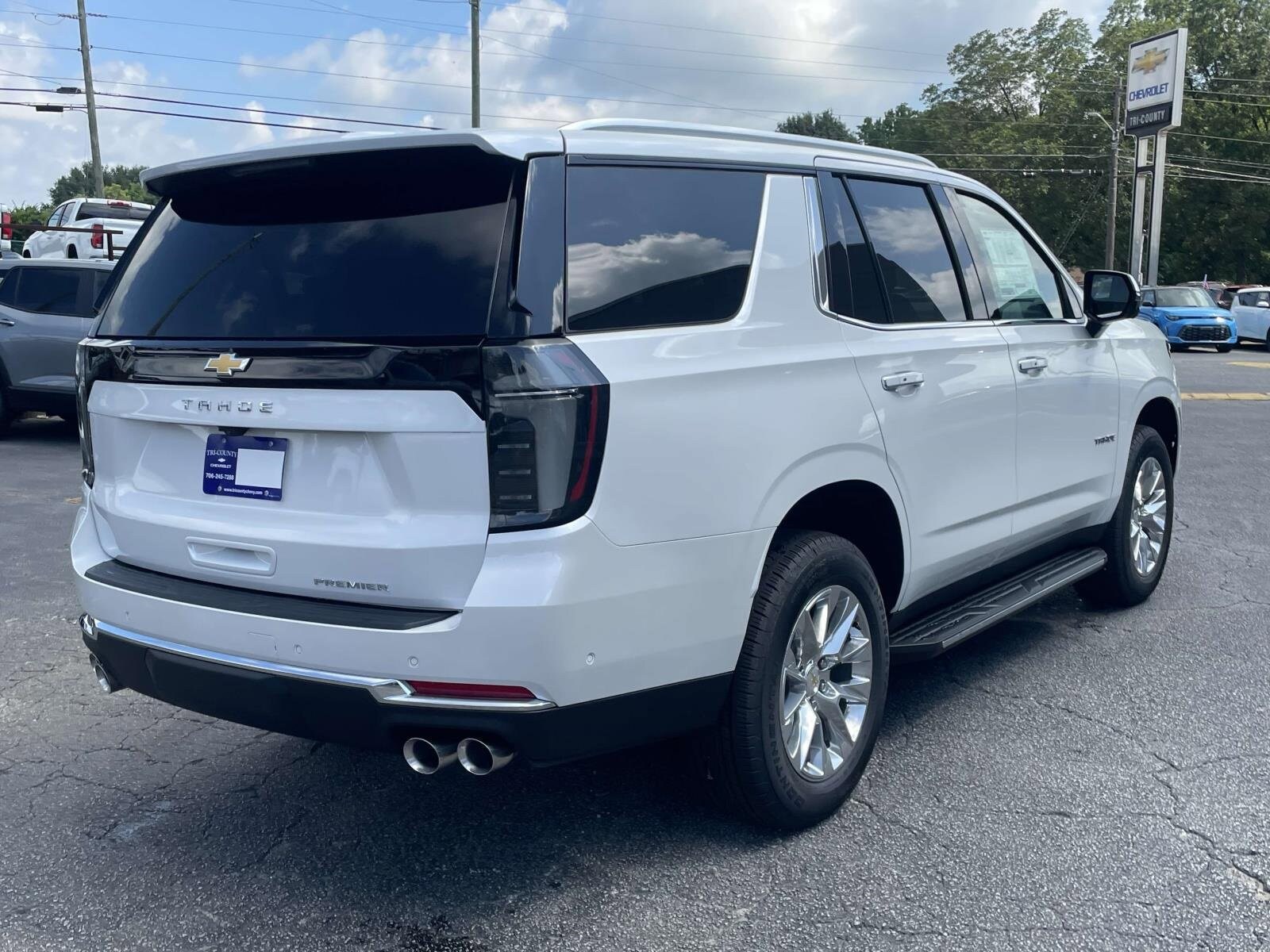2025 Chevrolet Tahoe Premier photo 3