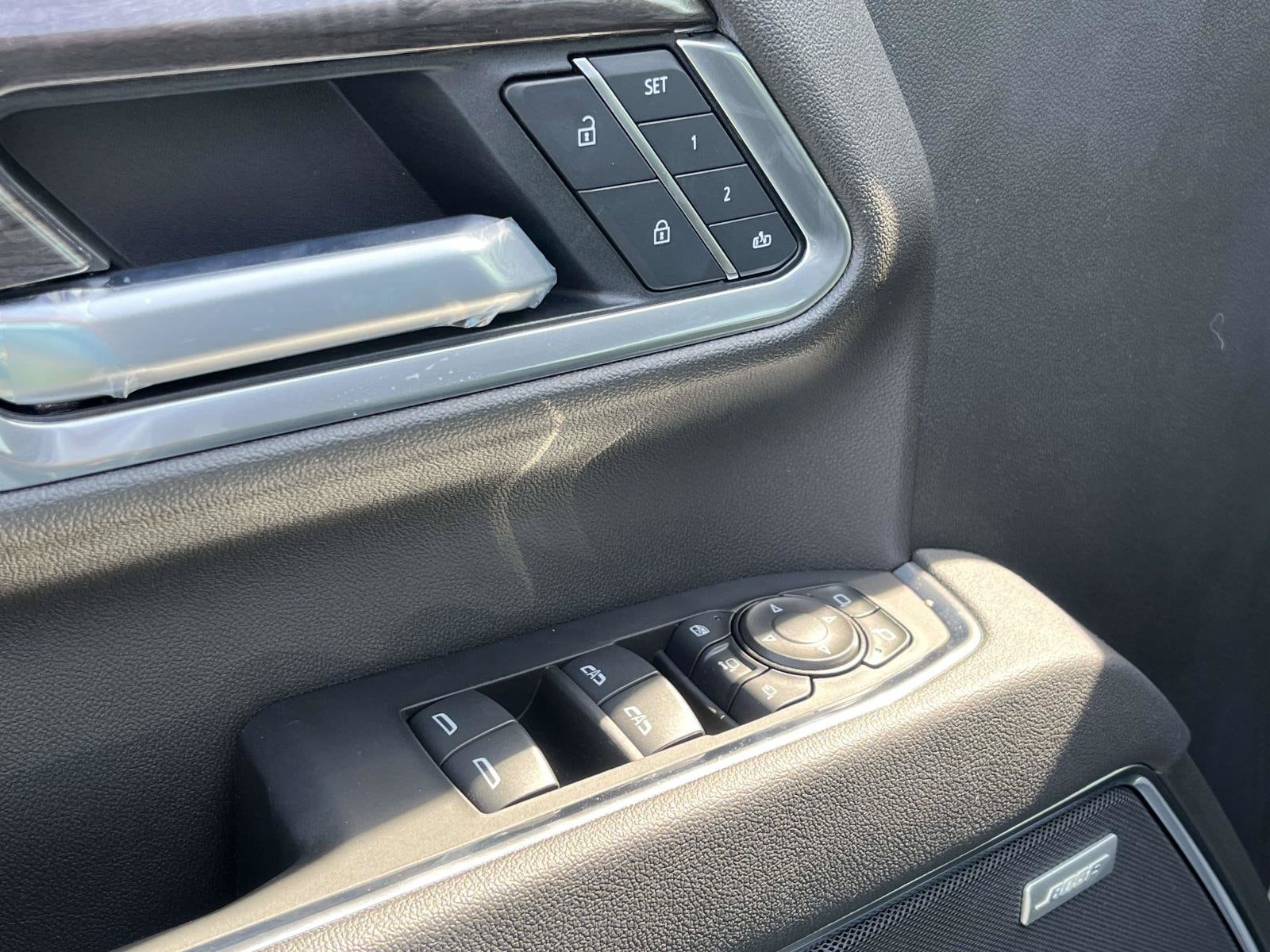 2025 Chevrolet Silverado 2500 HD LTZ - Photo 12