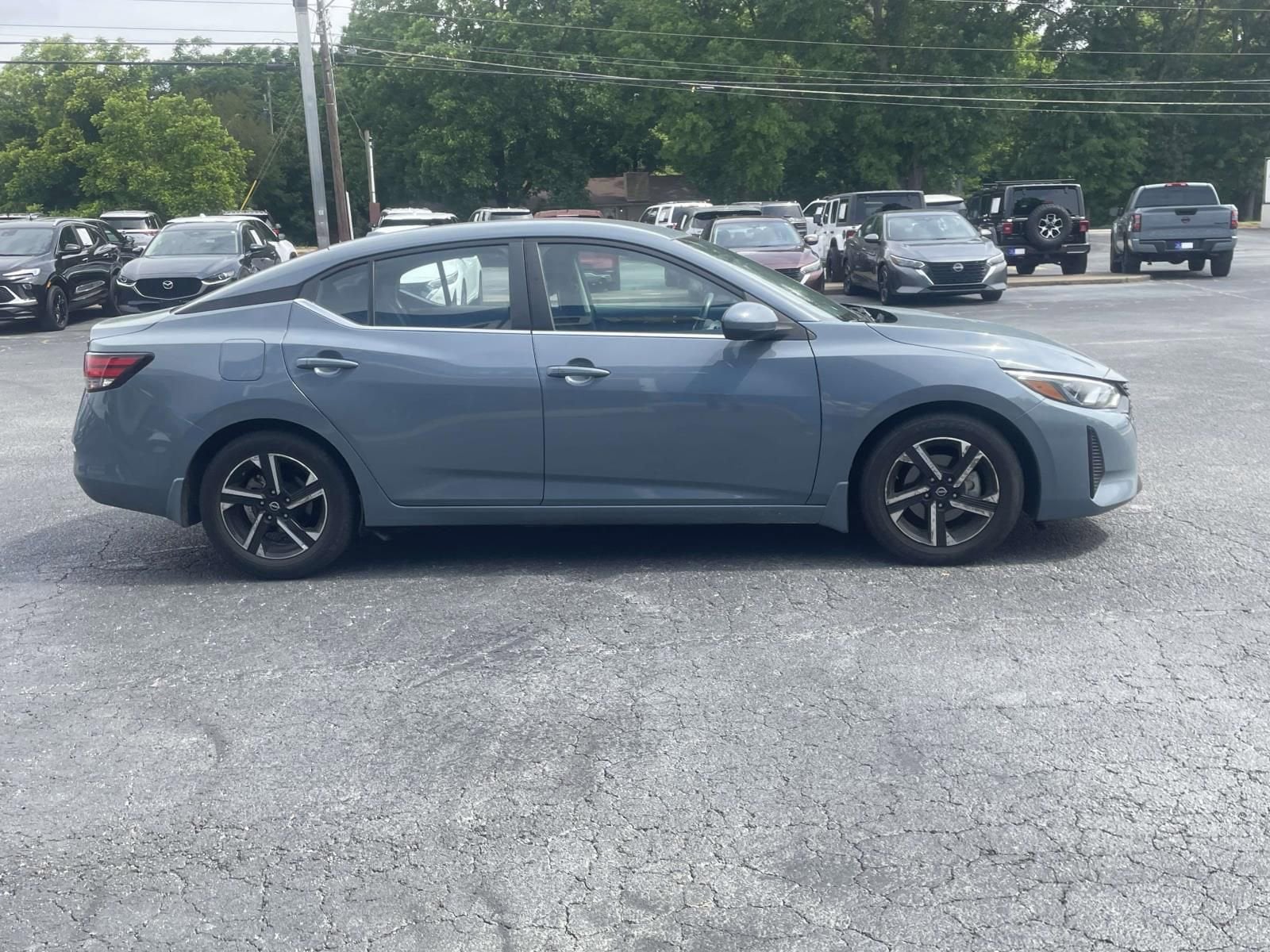 Used 2024 Nissan Sentra SV with VIN 3N1AB8CV4RY203371 for sale in Royston, GA