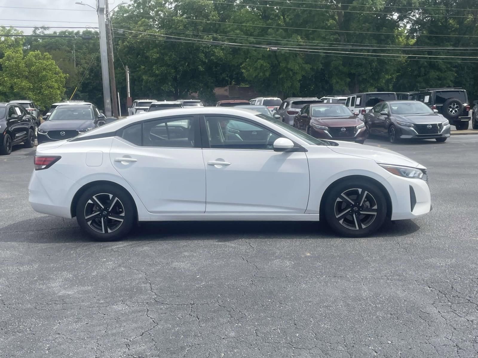 Used 2024 Nissan Sentra SV with VIN 3N1AB8CVXRY264997 for sale in Royston, GA