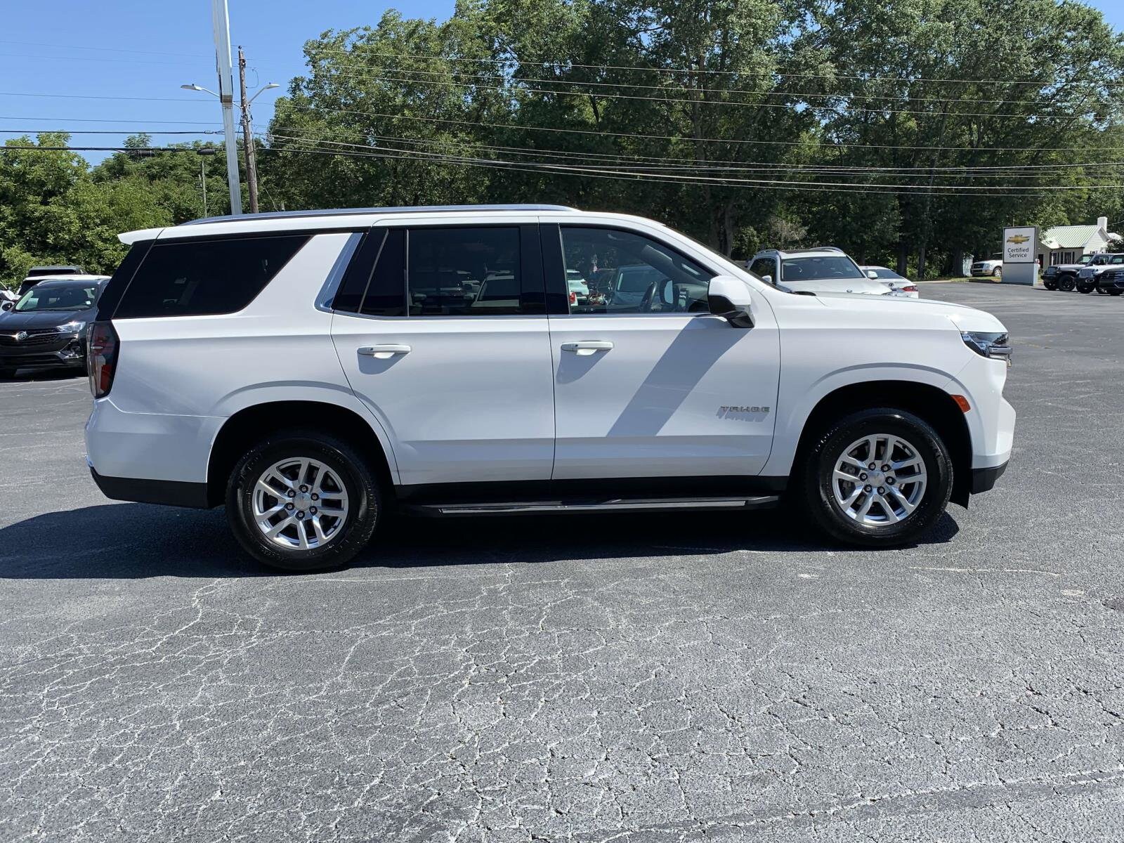 Used 2022 Chevrolet Tahoe LT with VIN 1GNSCNKDXNR164136 for sale in Royston, GA