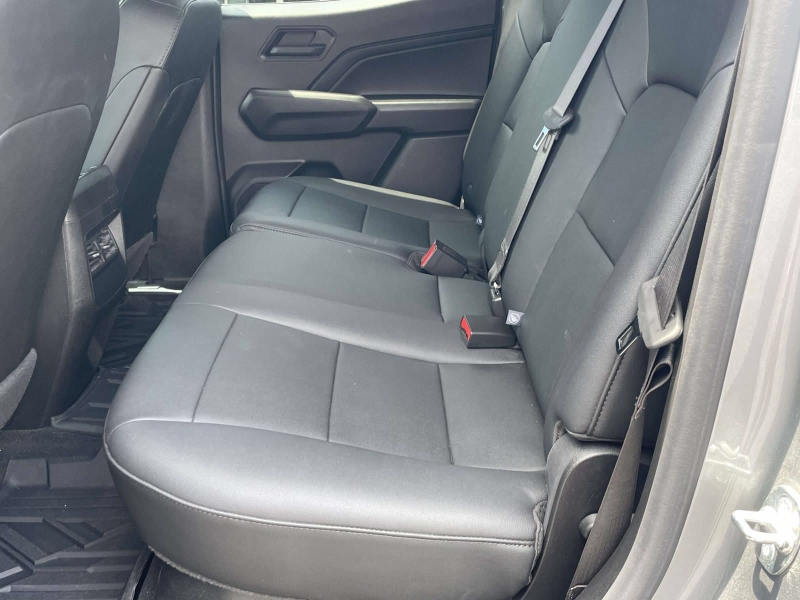 2025 Chevrolet Colorado Trail Boss - Photo 10