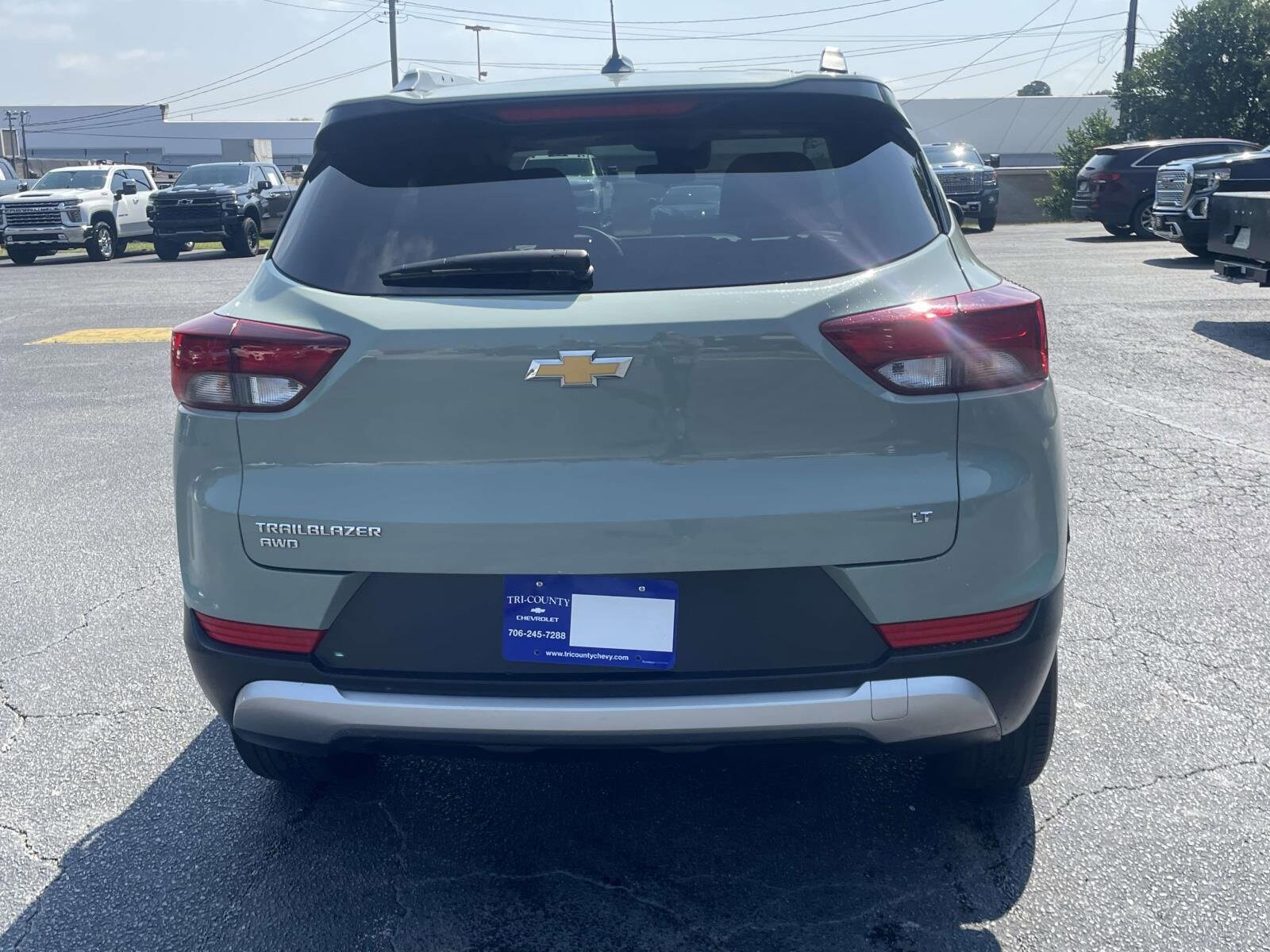 2025 Chevrolet Trailblazer LT photo 2