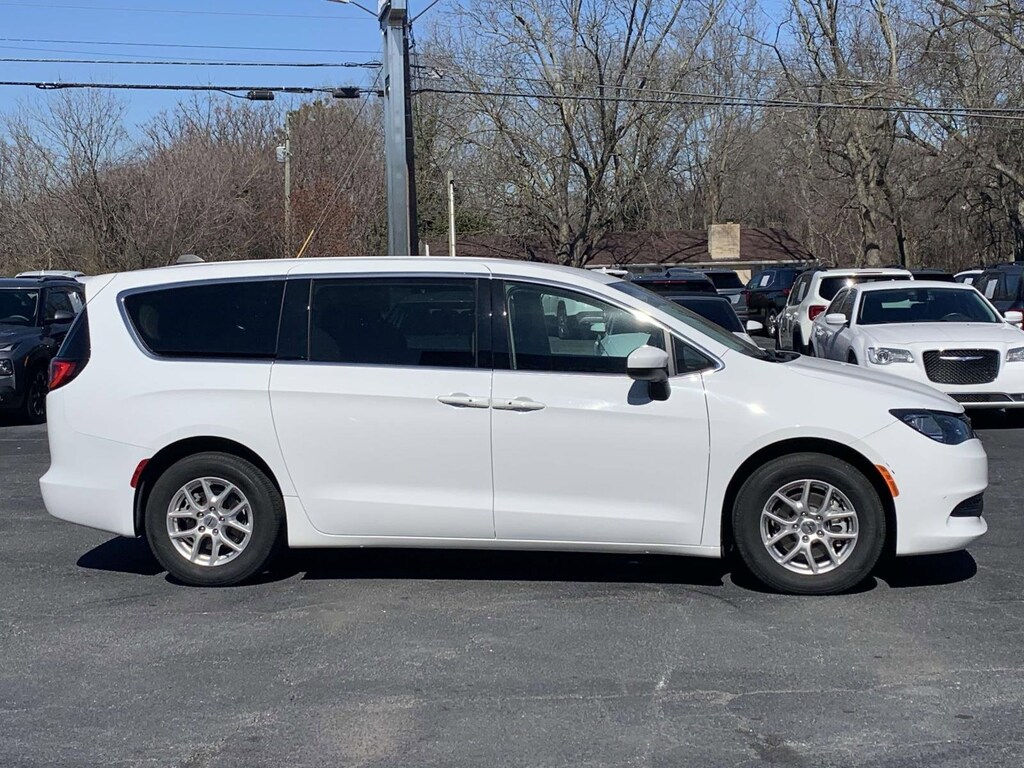 Used 2023 Chrysler Voyager LX