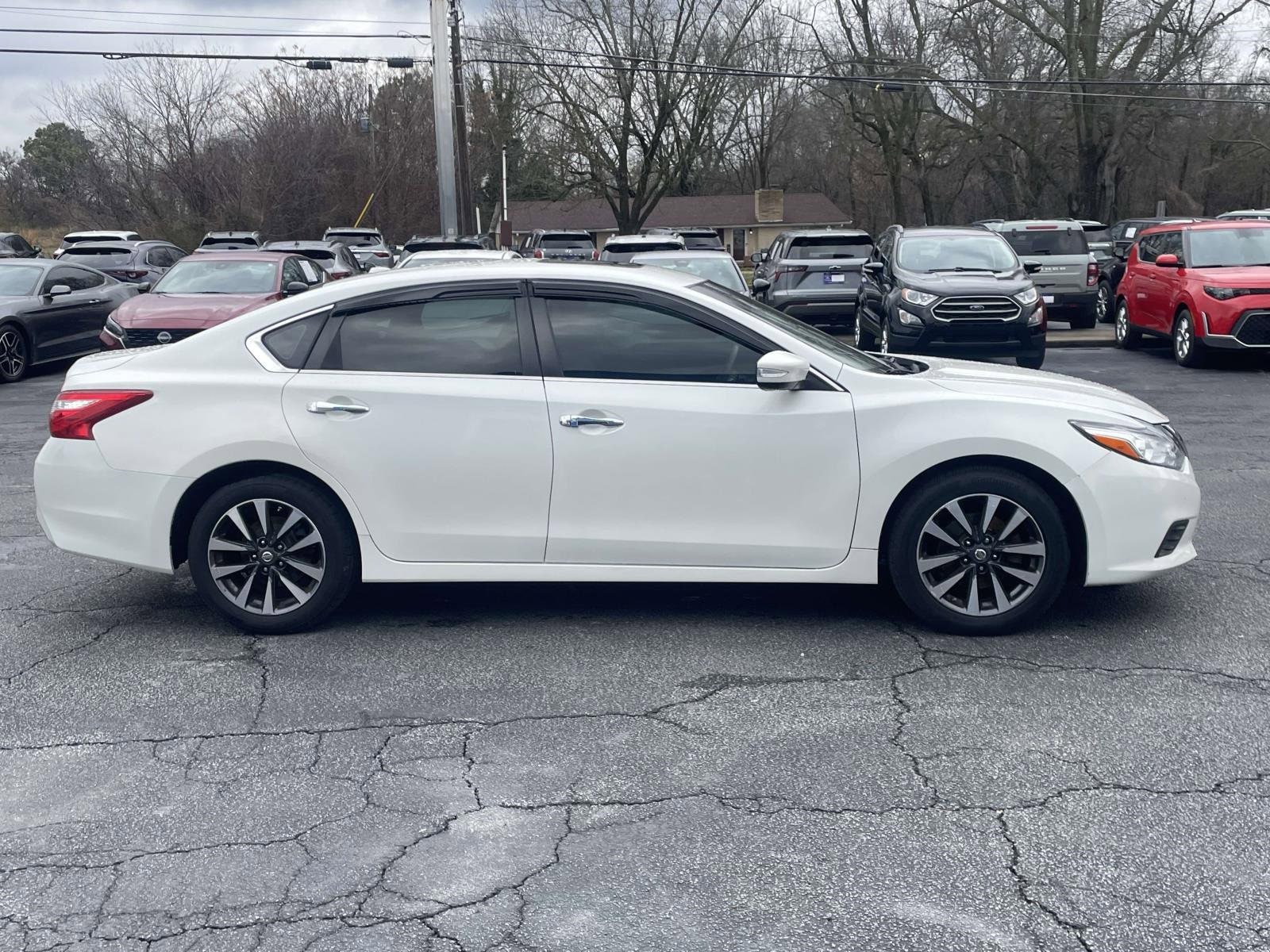 Used 2016 Nissan Altima SL with VIN 1N4BL3AP8GC118177 for sale in Royston, GA