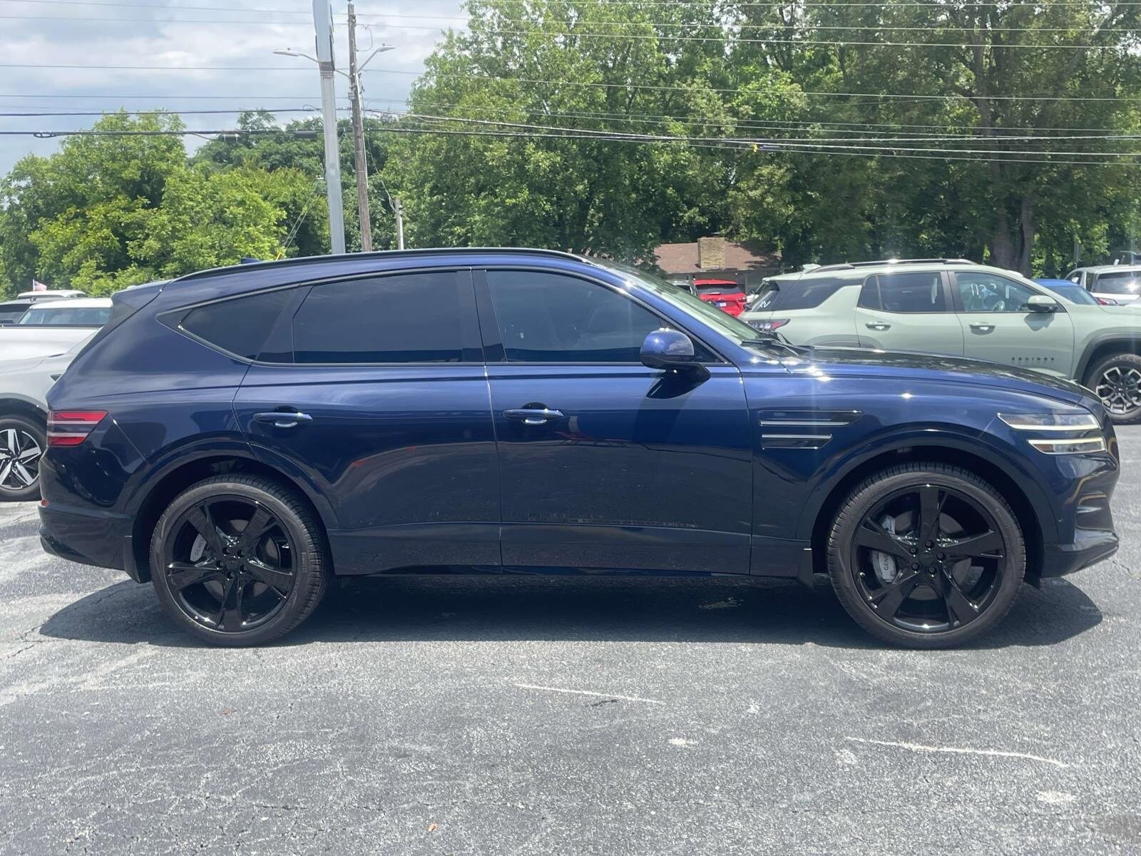 2023 Genesis GV80 2.5T AWD photo 2