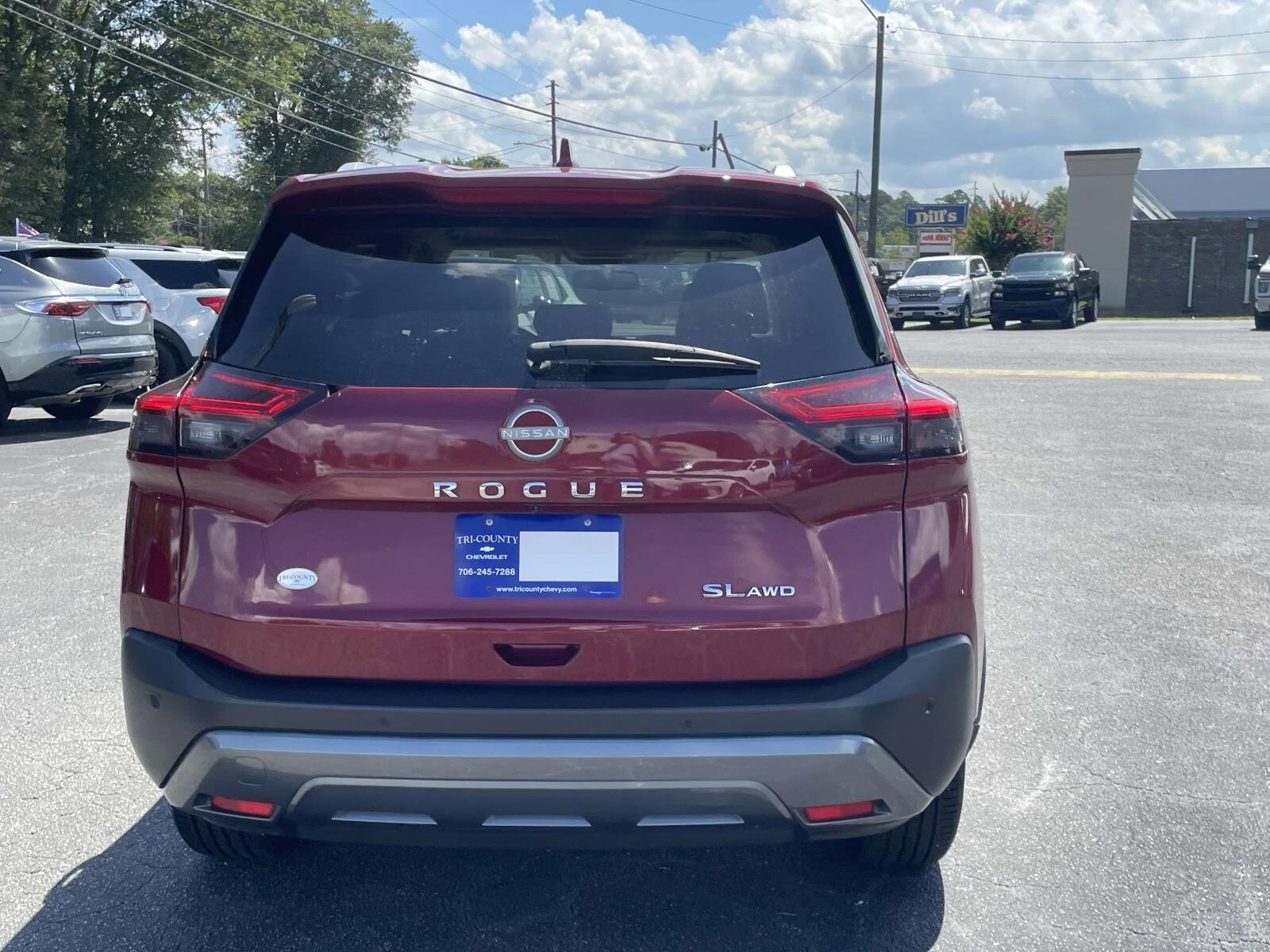 2023 Nissan Rogue SL photo 4
