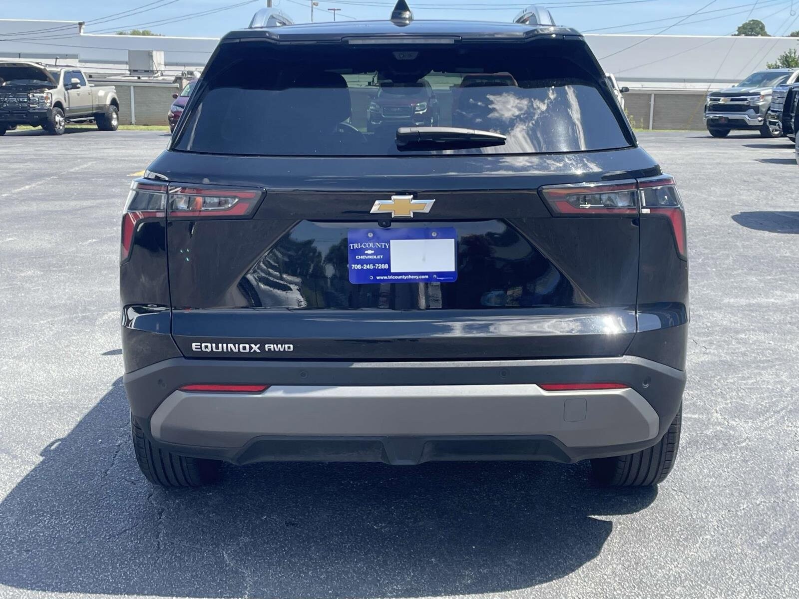 2025 Chevrolet Equinox LT photo 4