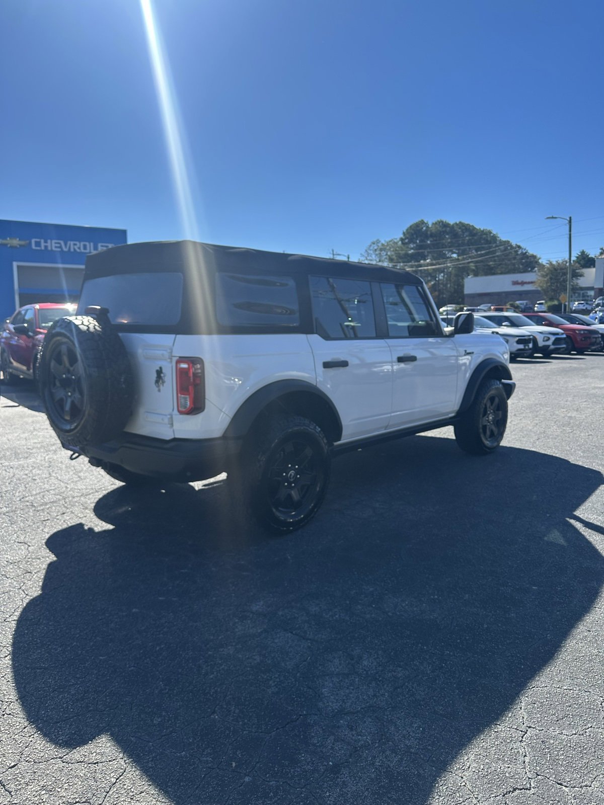 2023 Ford Bronco Black Diamond photo 3
