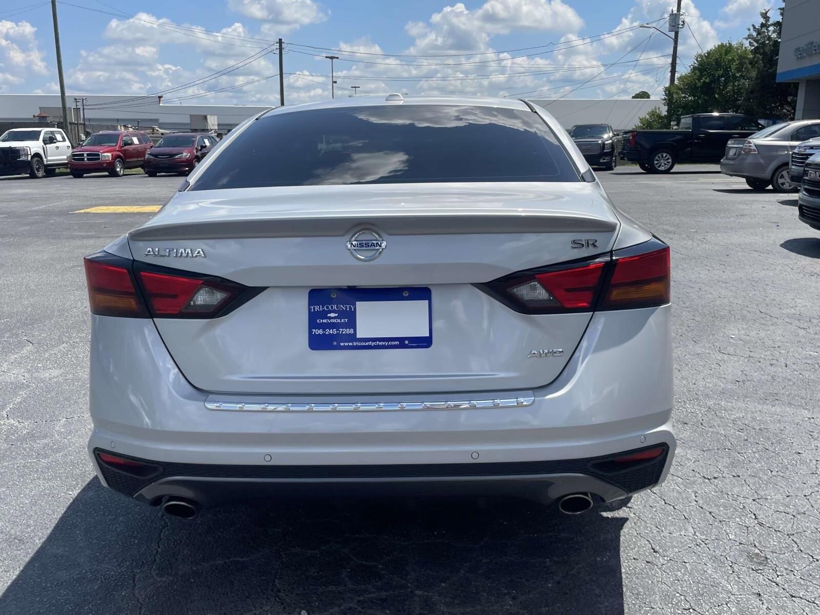 2022 Nissan Altima SR photo 4