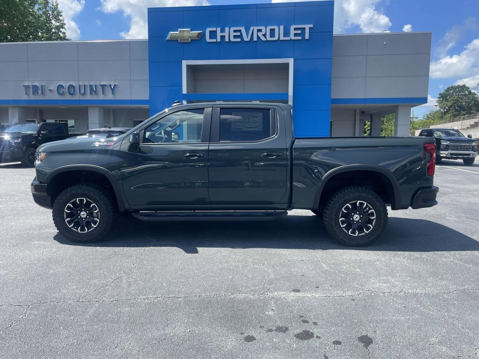 2025 Chevrolet Silverado 1500 ZR2 photo 4