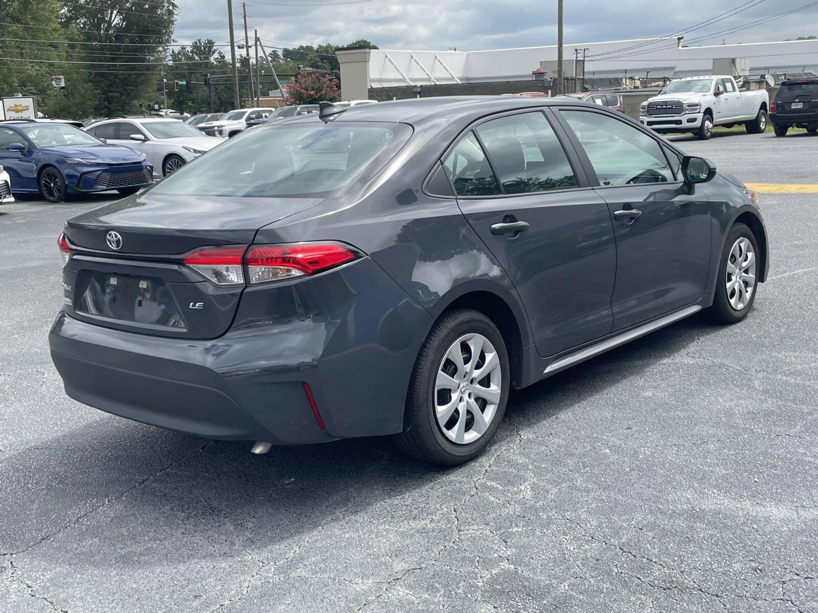 2024 Toyota Corolla LE photo 3