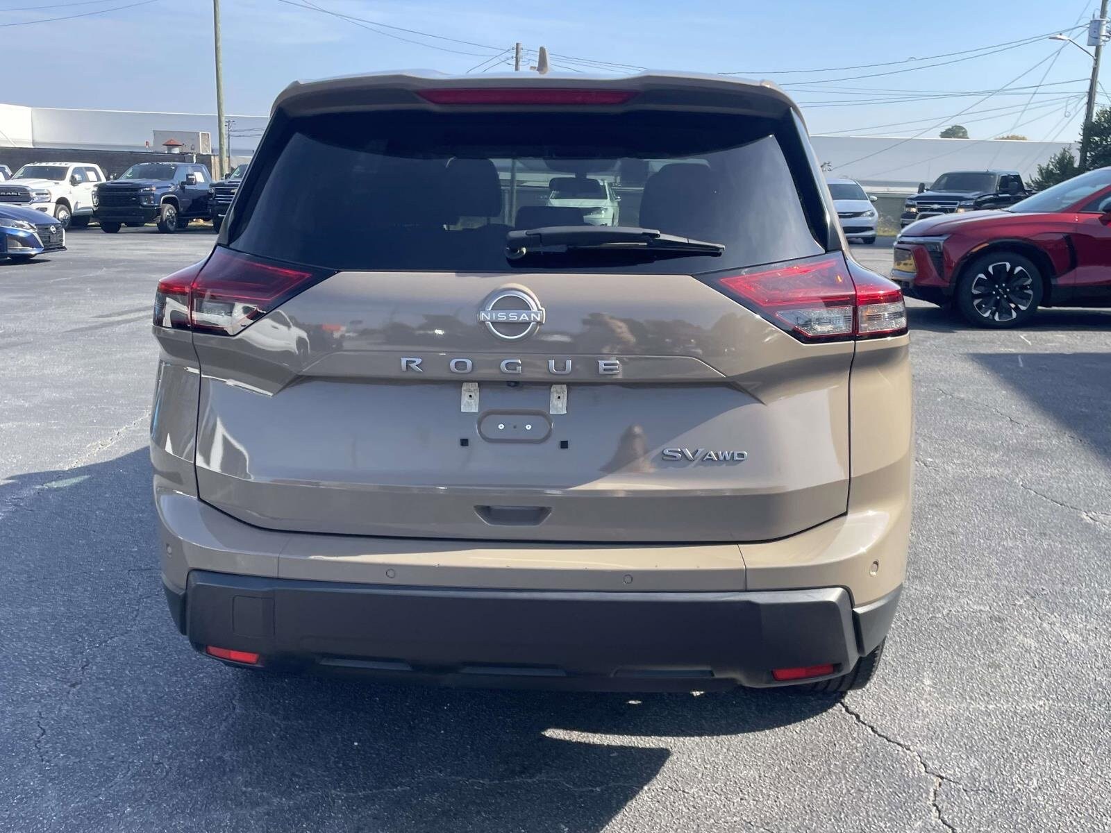 2024 Nissan Rogue SV photo 4