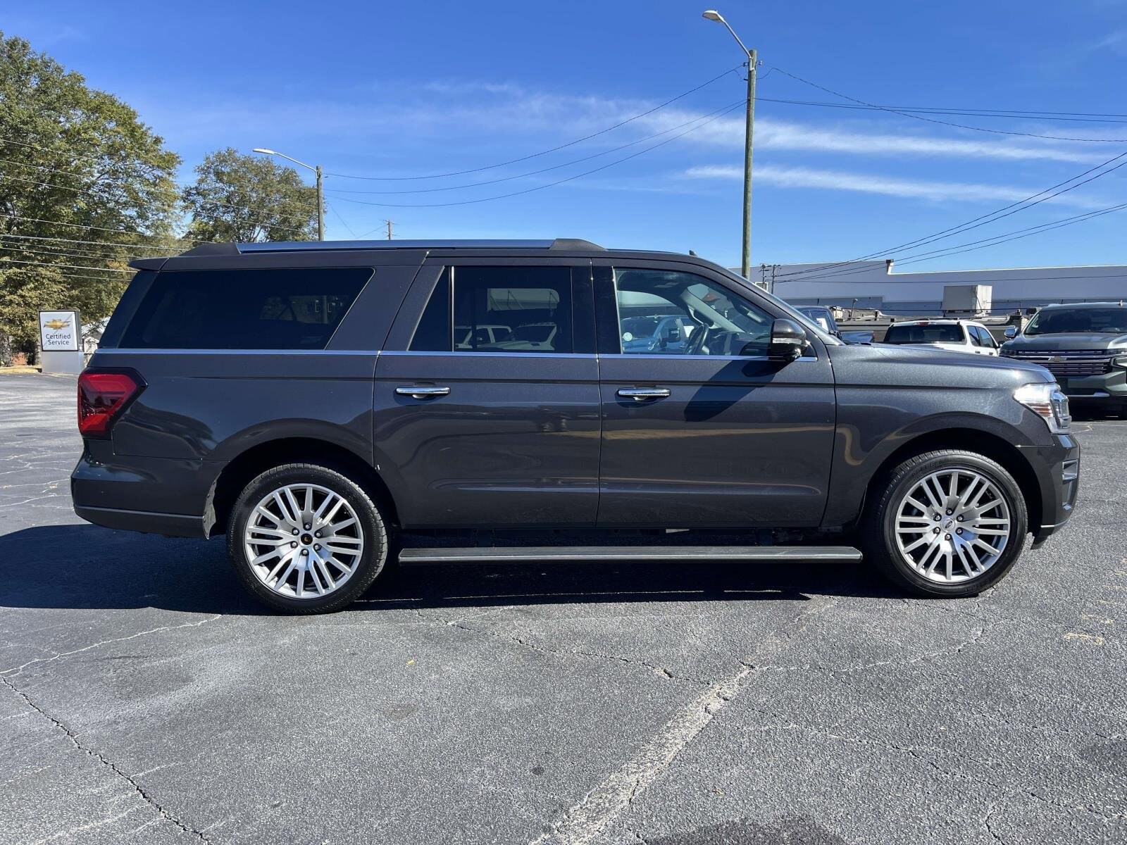 2023 Ford Expedition MAX Limited photo 2
