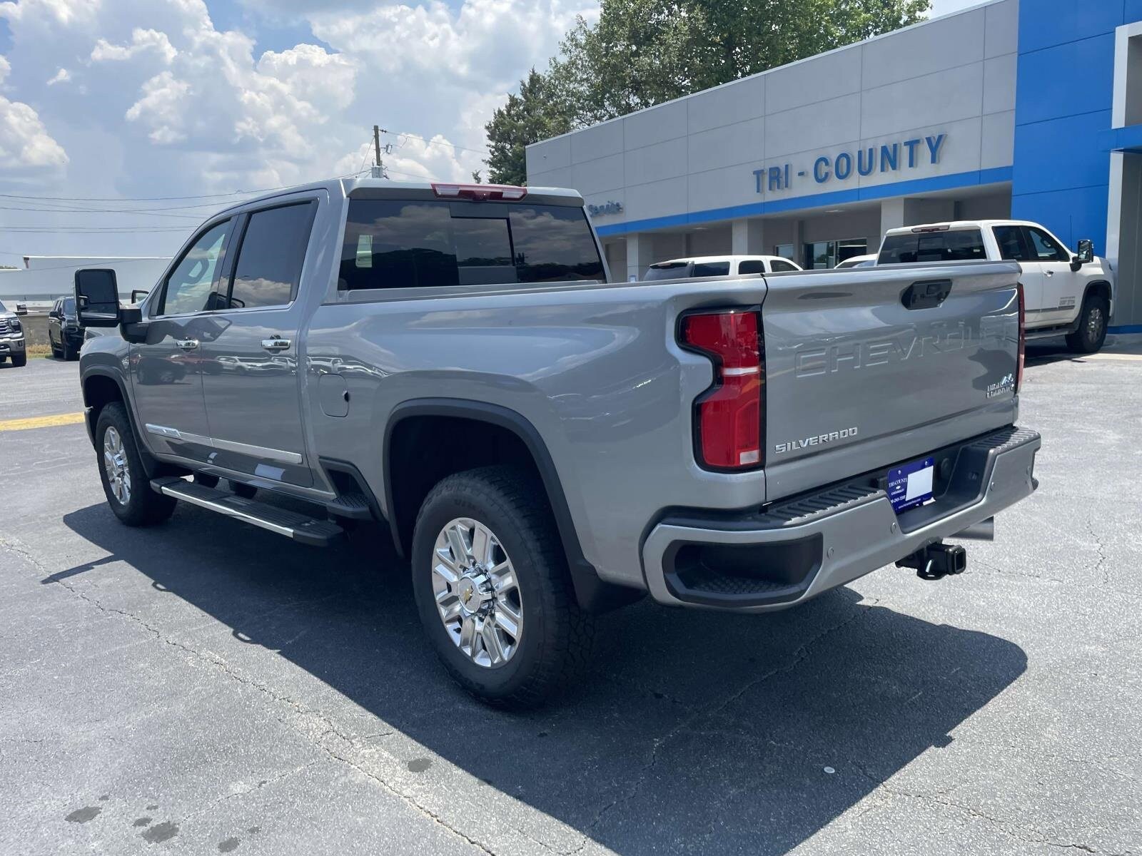 2025 Chevrolet Silverado 2500HD High Country photo 4