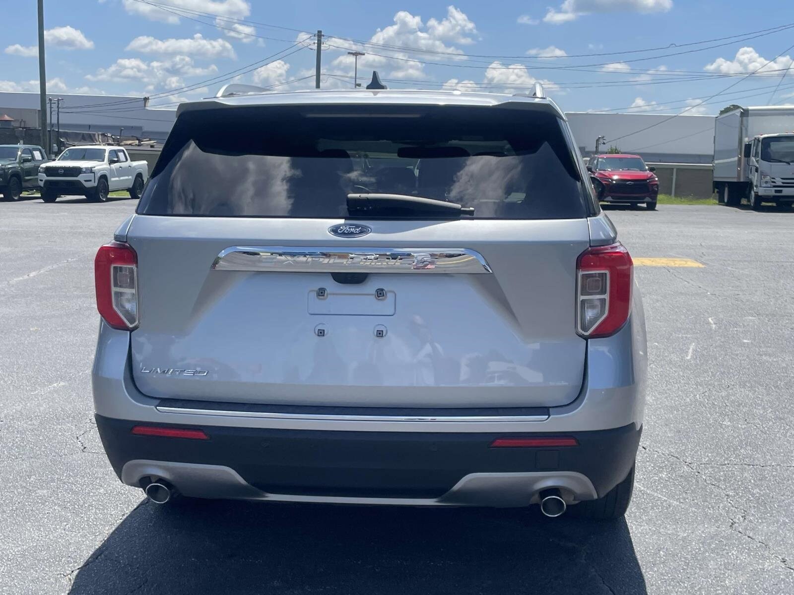 2024 Ford Explorer Limited photo 4