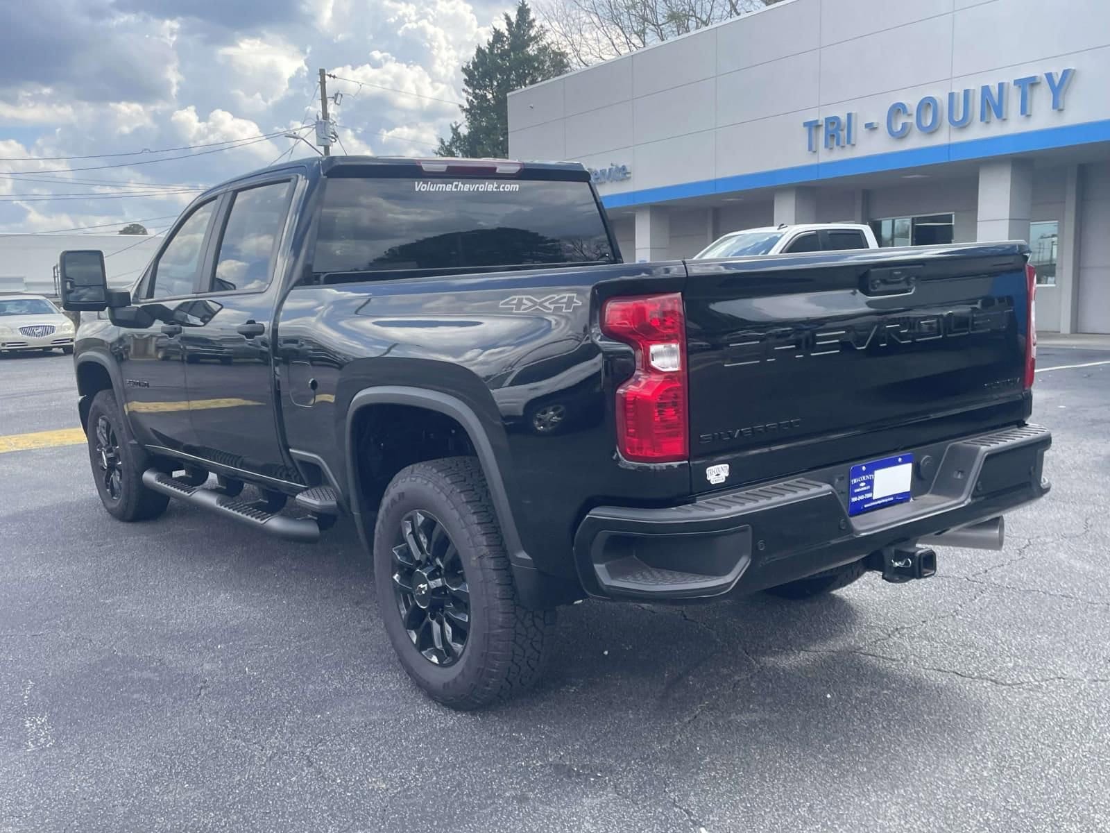 2025 Chevrolet Silverado 2500 HD Custom - Photo 3