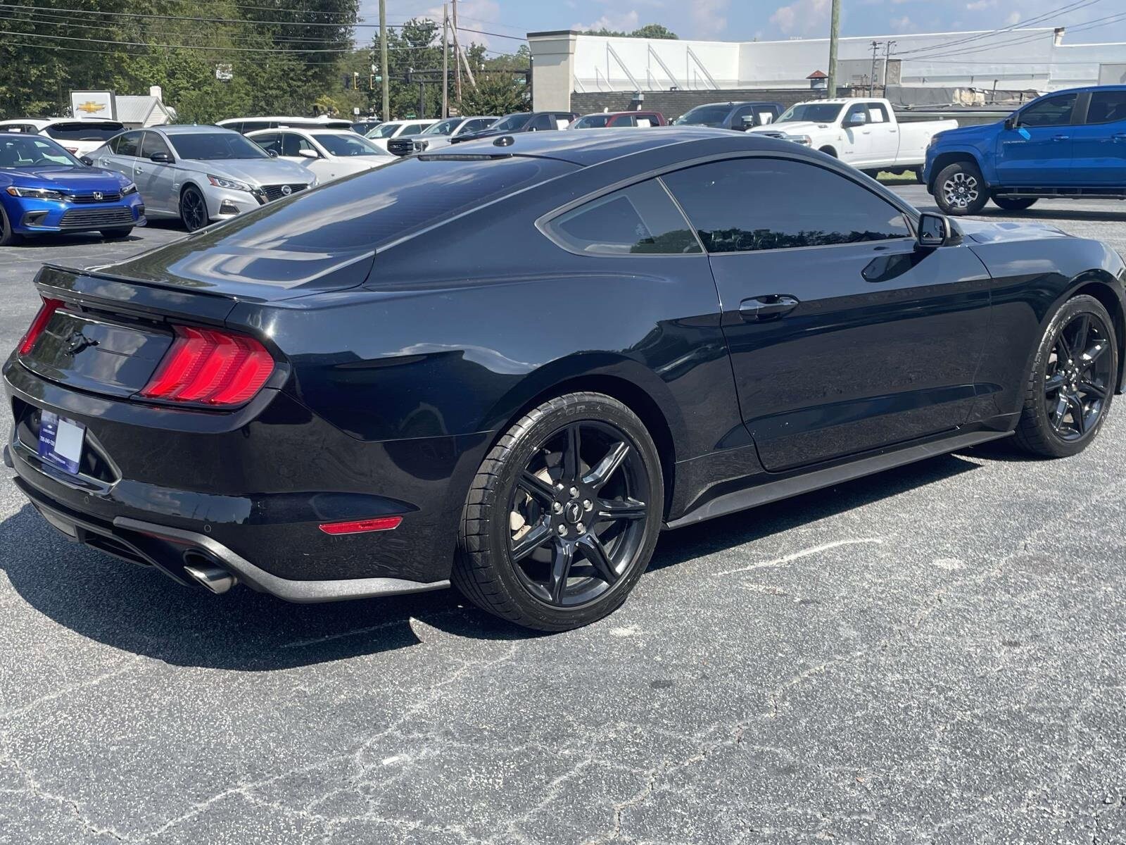 2020 Ford Mustang EcoBoost photo 3