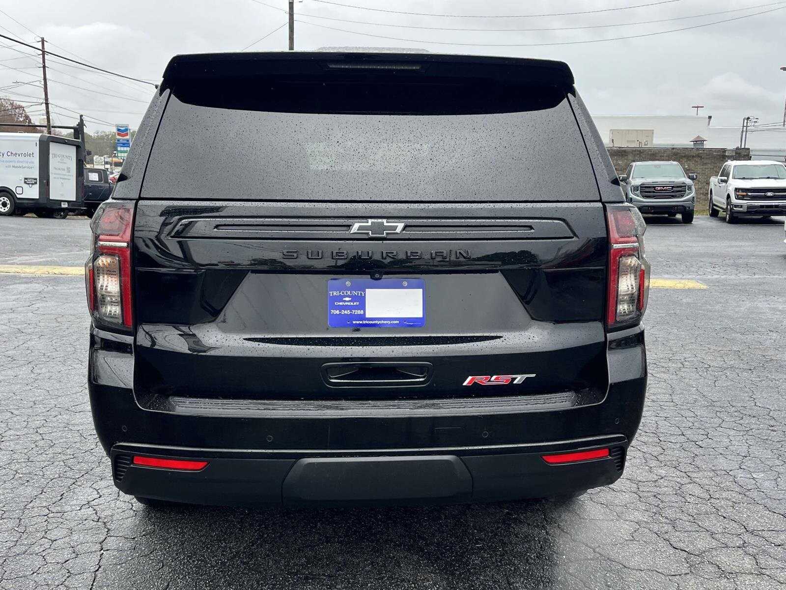 2024 Chevrolet Suburban RST photo 4