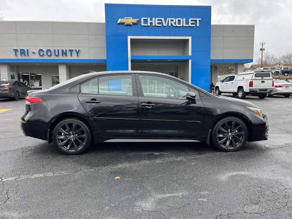 Used 2024 Toyota Corolla SE Sedan