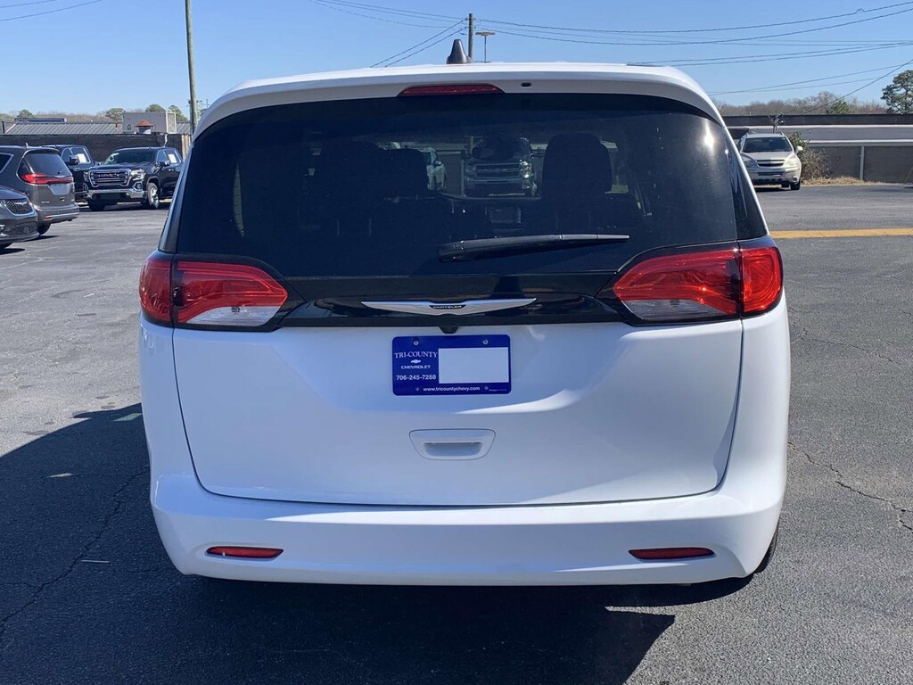 Used 2023 Chrysler Voyager LX